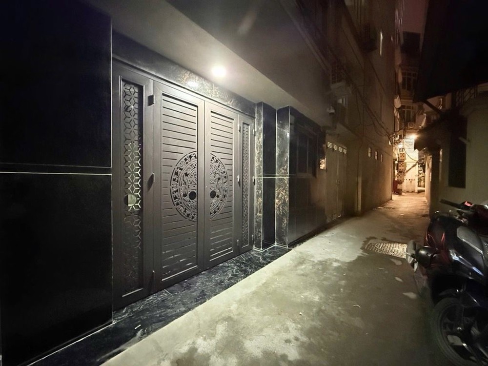 bán tòa chung cư mini xuân la 40m x7 tầng thang máy 11 tỷ ngõ ba gác,gần ô tô