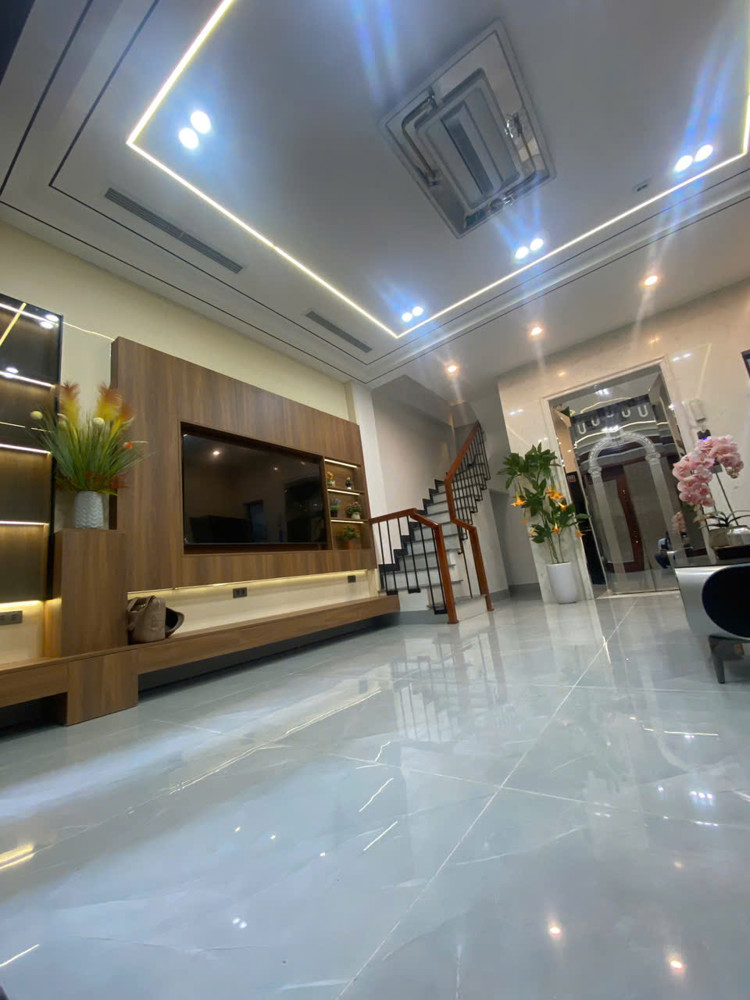 Bán Nhà Nguyễn Văn Cừ – Ngọc Lâm – Long Biên