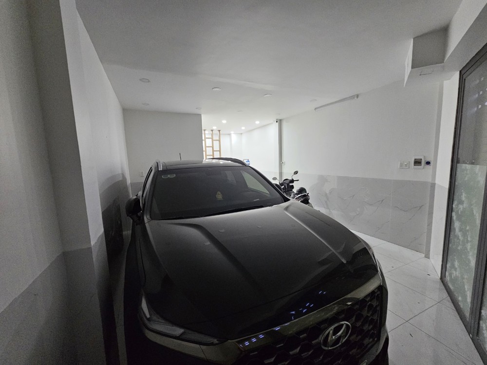 Bán Nhà 4 Tầng Mặt Tiền Phạm Văn Đồng - Phường 3 - Gò Vấp