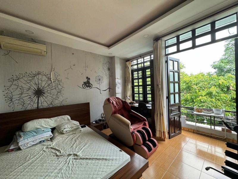 Bán nhà 3 tầng tại đường Man Thiện, Tăng Nhơn Phú A,  Q.9, TP HCM - Diện tích 92m2, giá 6,45  tỷ,