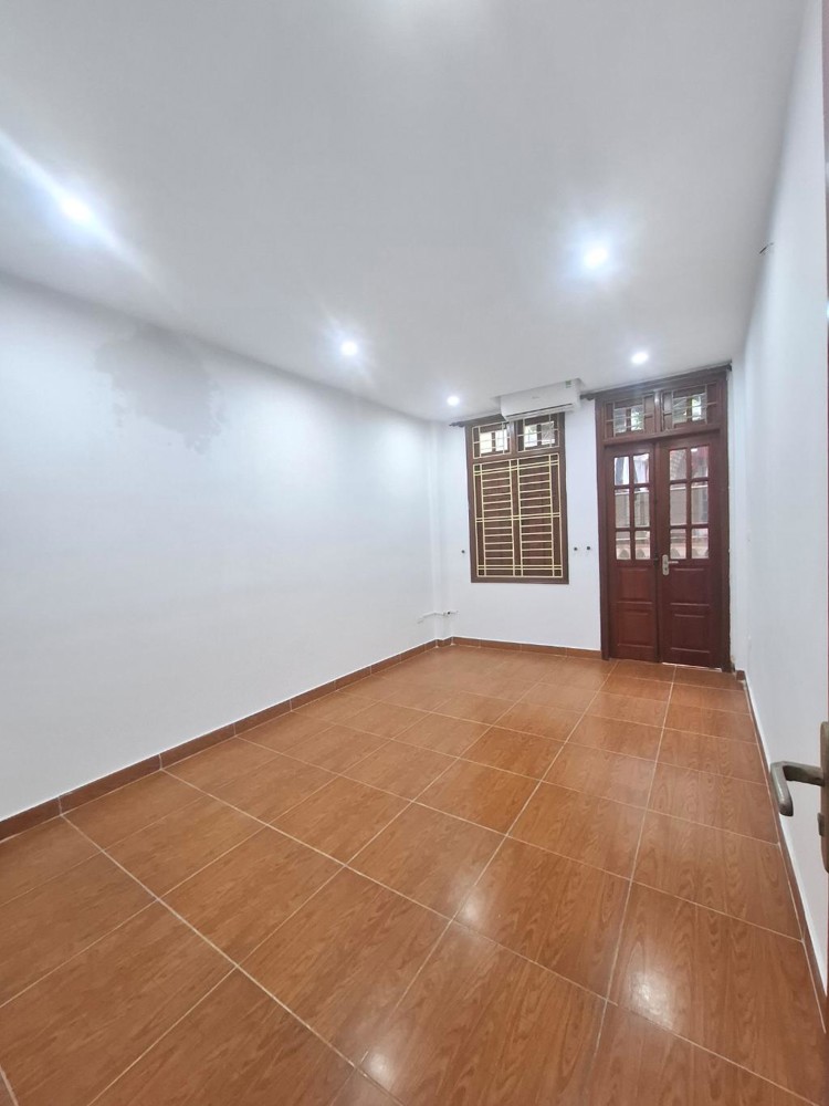  Nguyễn An Ninh  56M²  5 Tầng  Phân Lô Bàn Cờ Giá: 12,5 Tỷ  Sổ Đỏ Sẵn Sàng
