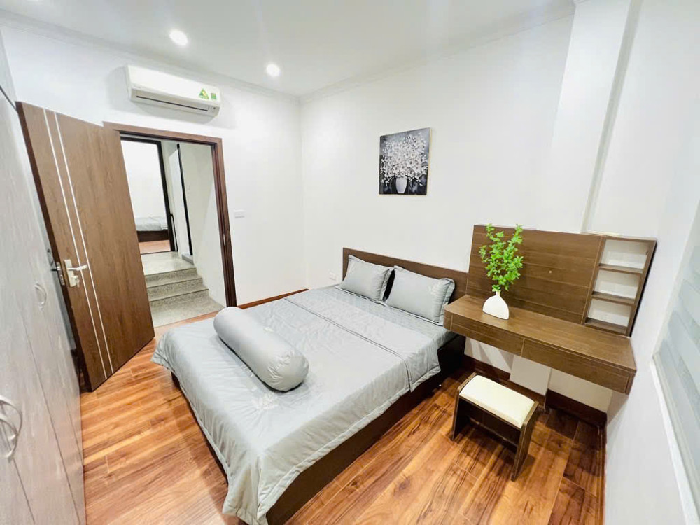 Hiếm Nhà dân xây đẹp tại Mễ Trì – Gần Cầu Giấy, chủ thiện chí bán 7,x Tỷ LH 09.72.078.667