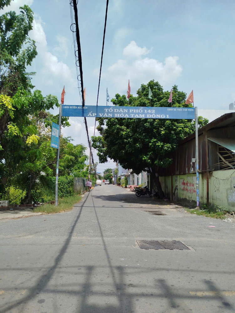 BÁN XƯỞNG MẶT TIỀN TTT18 – THỚI TAM THÔN, HÓC MÔN – FULL THỔ CƯ 1.100m²!