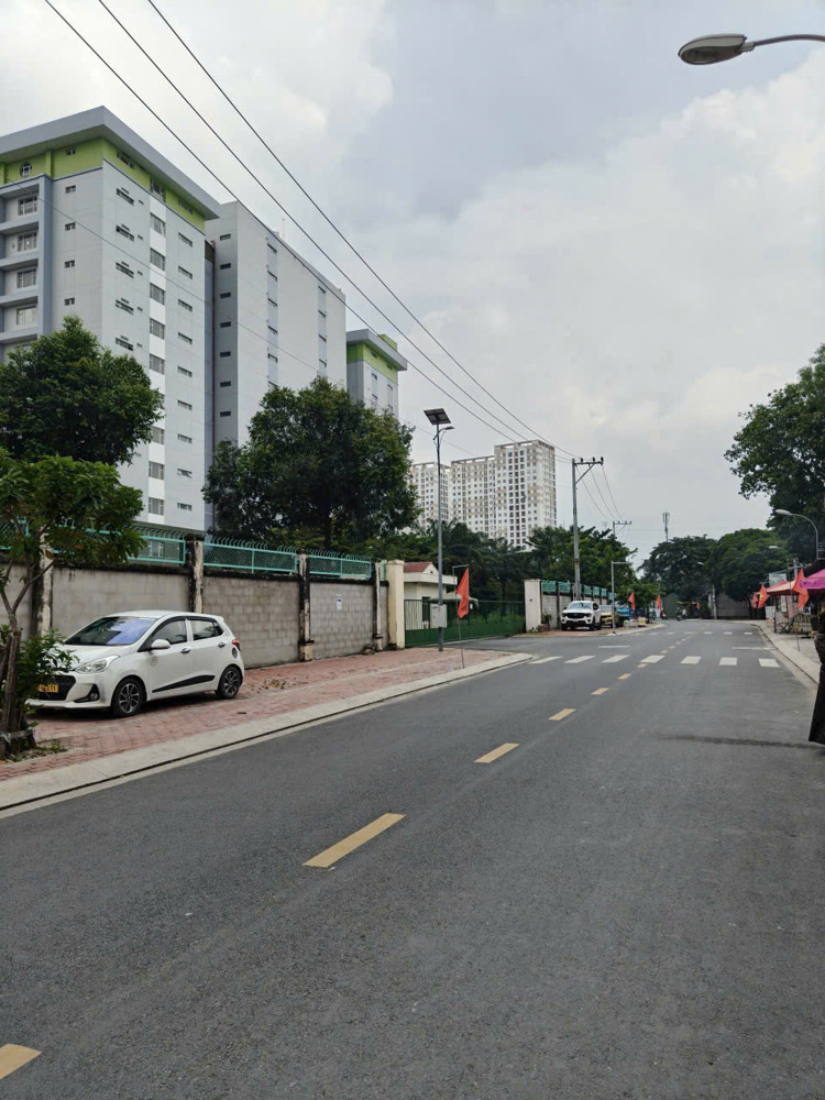 CHDV GÓC 2 MẶT TIỀN 140M2 – ĐƯỜNG NHỰA 12M – ĐỐI DIỆN CỔNG CVPM QUANG TRUNG