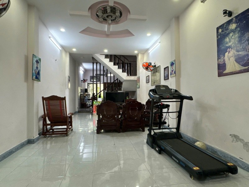 Bán nhà 3 tầng tại đường Man Thiện, Tăng Nhơn Phú A,  Q.9, TP HCM - Diện tích 92m2, giá 6,45  tỷ,