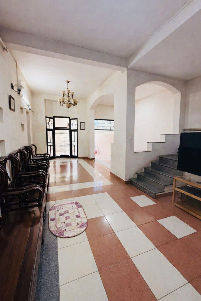 Biệt thự tìm chủ - P13 Quận 10 – đường Cách Mạng Tháng 8








