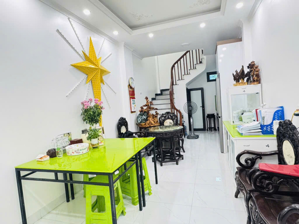 Nhà Đep Bắc Từ Liêm, Ô Tô Đỗ Cửa, 5 Tầng, Diện Tích 30M2 Giá 6,3 Tỷ( Có Thương Lượng)