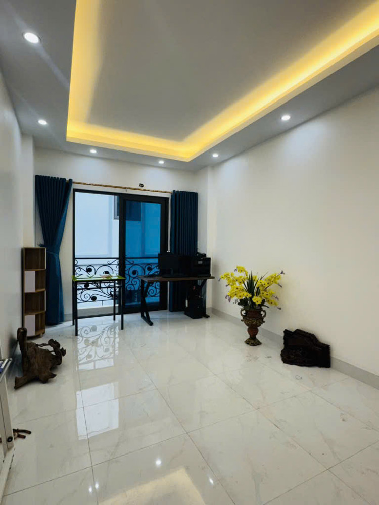 Nhà Đep Bắc Từ Liêm, Ô Tô Đỗ Cửa, 5 Tầng, Diện Tích 30M2 Giá 6,3 Tỷ( Có Thương Lượng)