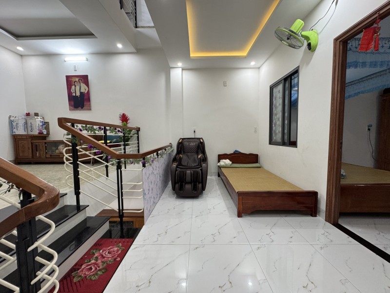 ► Ngay Cầu Rồng sát MT Hà Thị Thân,80m2, 3 mê cực xịn, giảm 2 tỷ bán nhanh