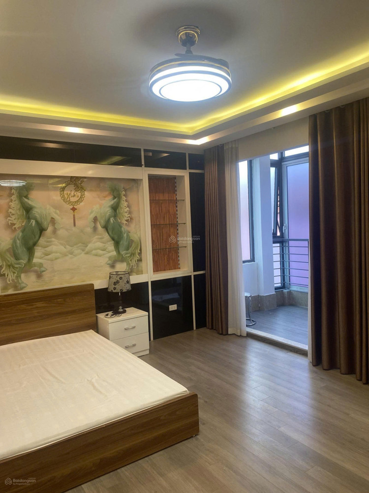 Chính Chủ Bán Nhà 5 Tầng Ven Hồ Tây, Trích Sài, Ô Tô Vào, Cách Hồ 10M Giá Tốt