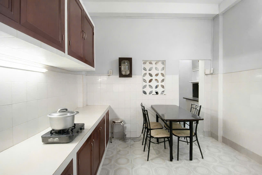 Nhà bán Khu trung tâm Vip Quận 10 hẻm xe hơi Nguyễn Tri Phương - Nguyễn Tiểu La