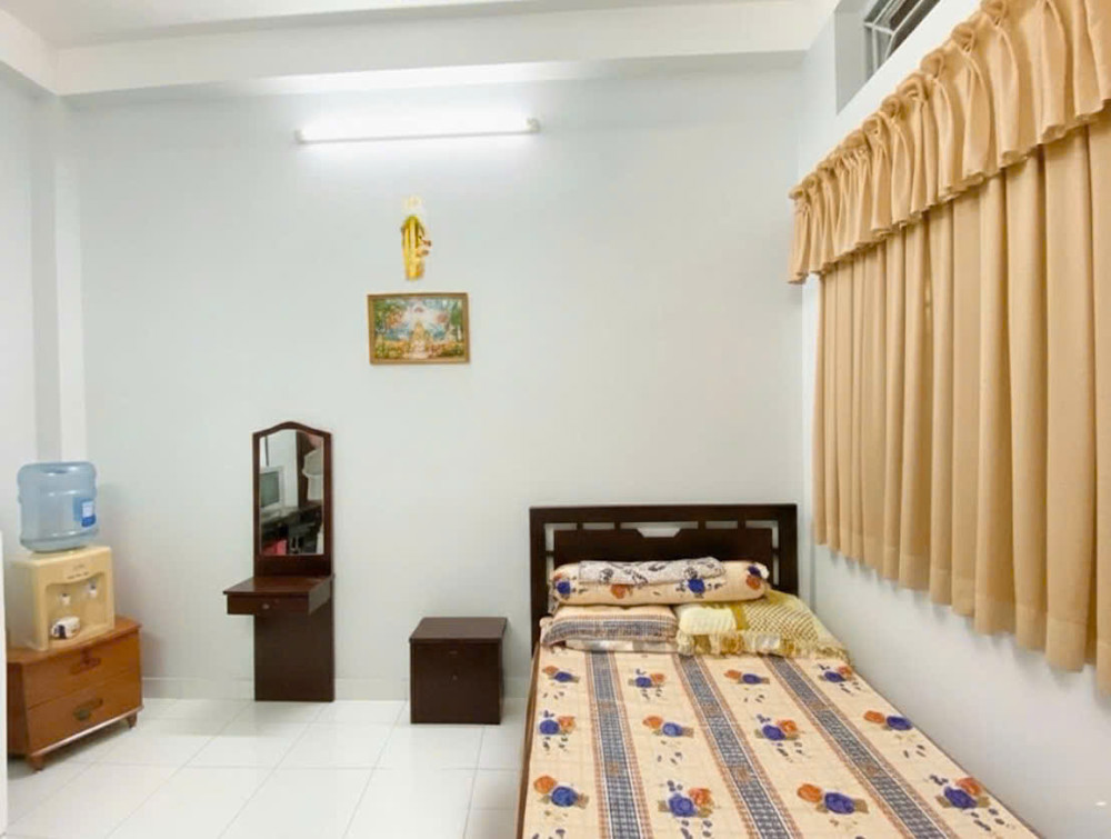 Nhà bán Khu trung tâm Vip Quận 10 hẻm xe hơi Nguyễn Tri Phương - Nguyễn Tiểu La