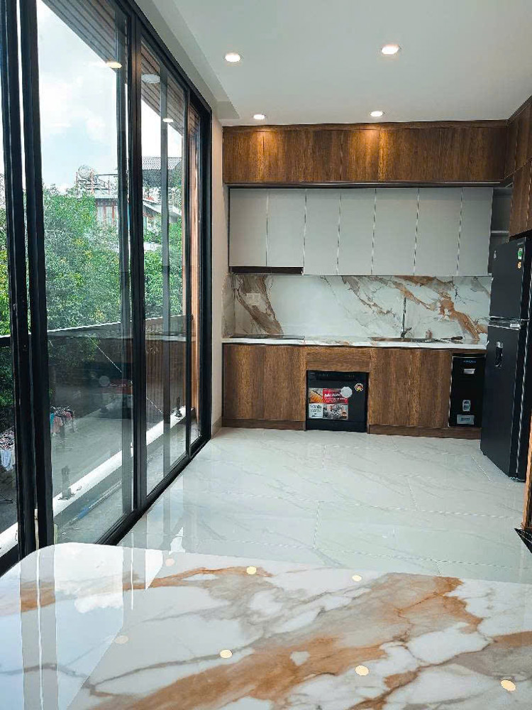 Nhà mới đẹp sang sịn gần Chợ Giồng Ông Tố Nguyễn Duy Trinh Btt Q2 giá 9y