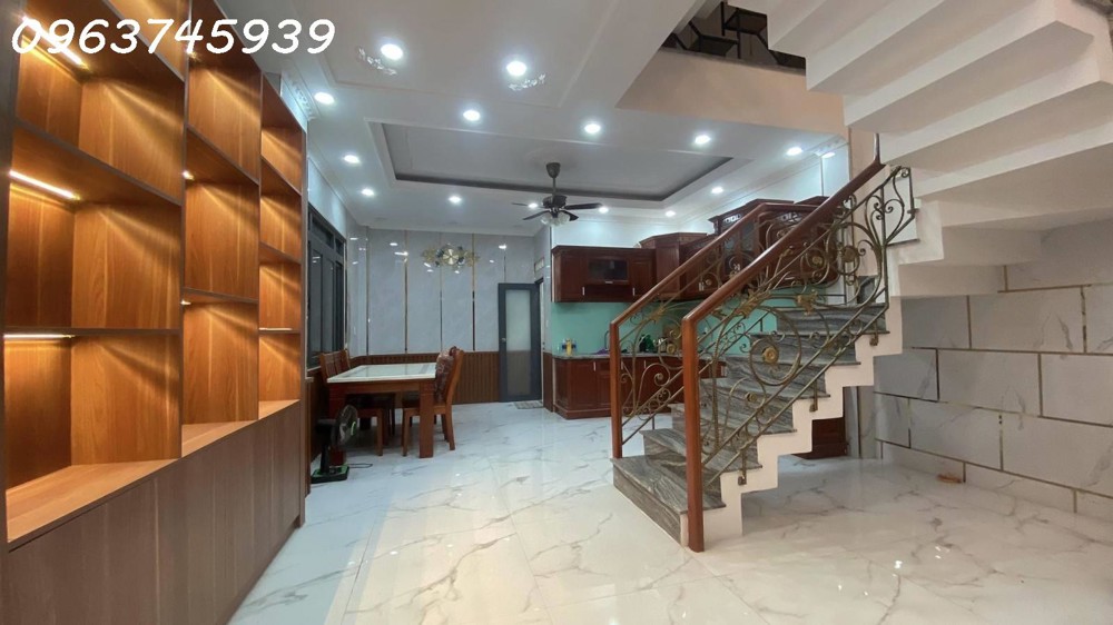 Bán nhà mặt tiền đường số Hiệp Bình Chánh, 95m2, 5 tầng mới, 10.8 tỷ