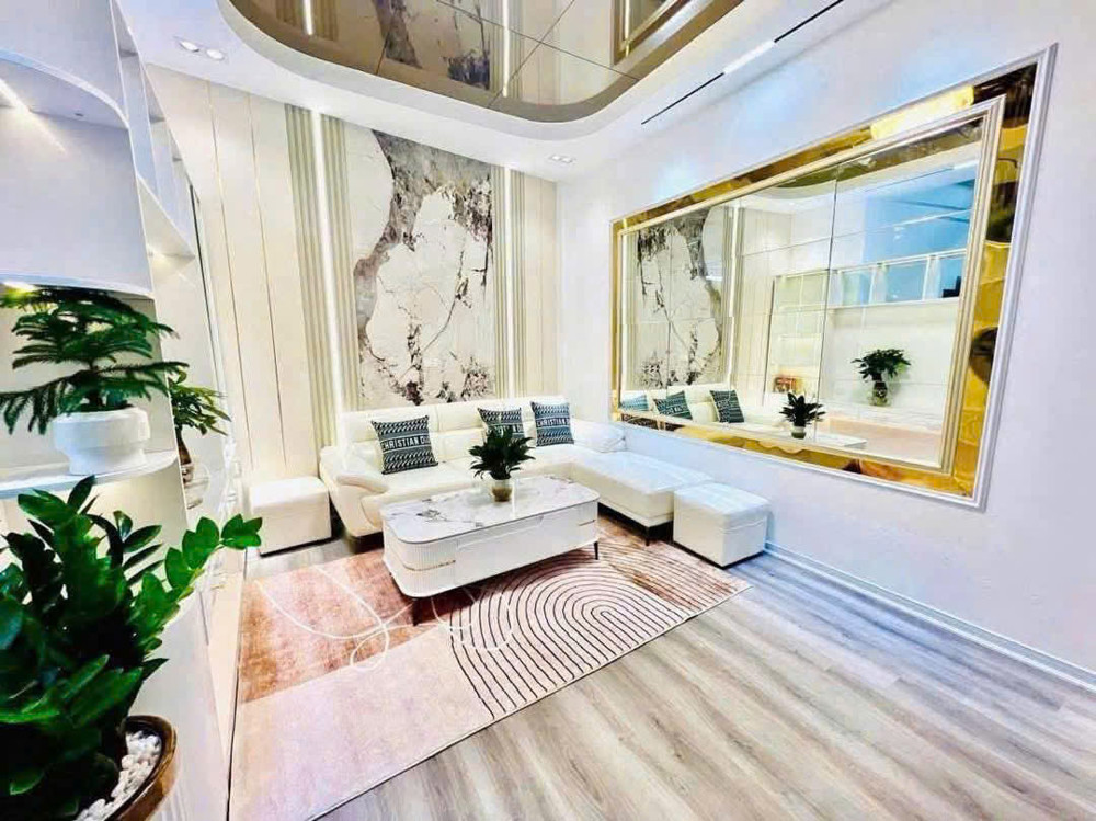 ĐÊ LA THÀNH NHÀ ĐẸP – DÂN XÂY – FULL NỘI THẤT – 15M RA PHỐ – HIẾM NHÀ BÁN- 36m, 6 tầng, mặt tiền