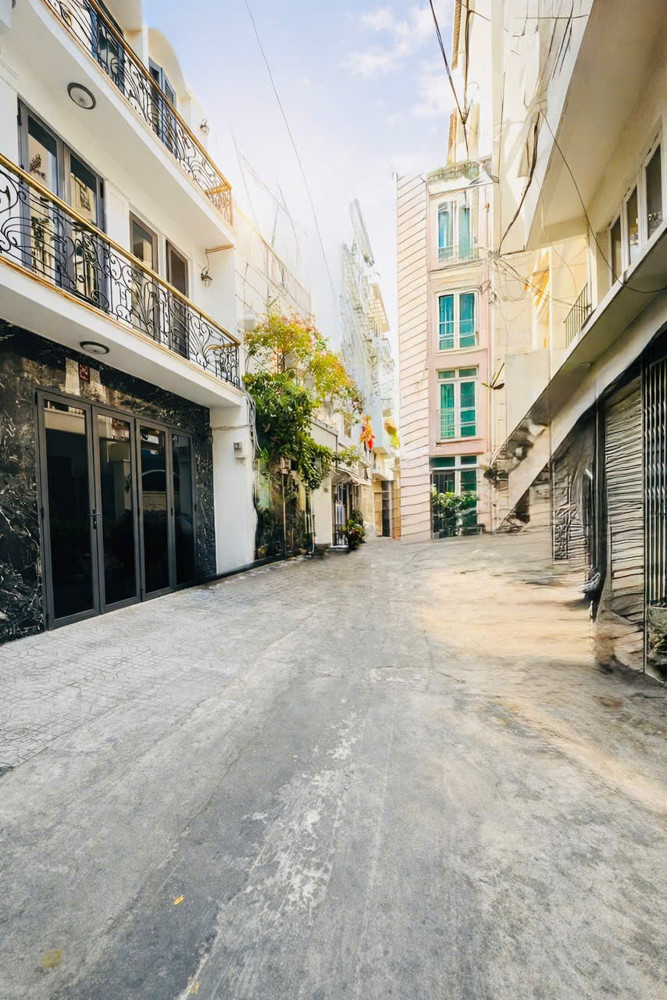 Căn Góc Quận 10, Vị Trí Trung Tâm Hiếm Gặp - 4 Tầng - 40M2 - Giá 8.48 Tỷ.