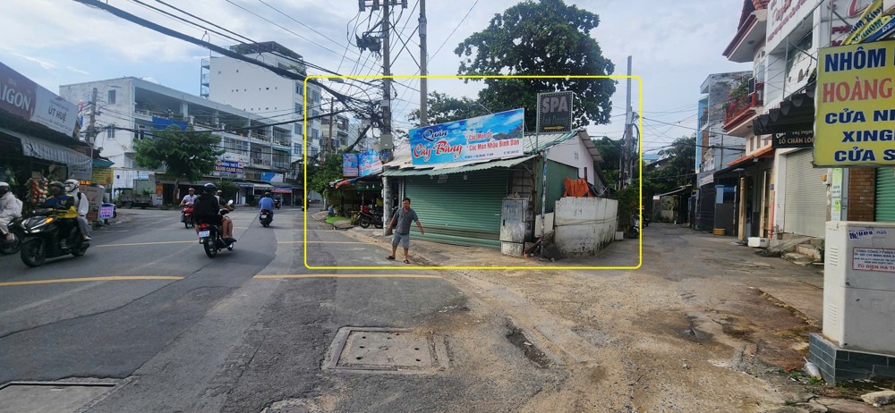 Cho thuê nhà 2 mặt tiền Sơn Kỳ 350m² - NGANG 13M - GẦN ĐH CÔNG THƯƠNG