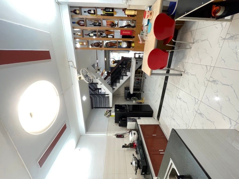 Bán nhà 2 tầng 3PN, Sổ Hồng, 56m2, đường Phan Văn Hớn, Đông Hưng Thuận, Q.12. Giá 4.6 tỷ.HXH