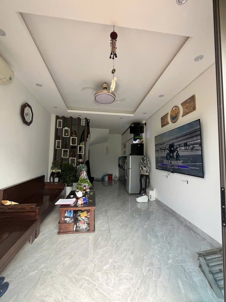 NHÀ ĐẸP THƯỢNG CÁT, Ô TÔ ĐỖ CỬA, CẠNH CHỢ, PHÒNG KHÁM 30 M2 GIÁ 6,2 TỶ