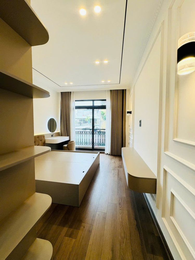 Bán nhà tại trung tâm Ngọc Thụy