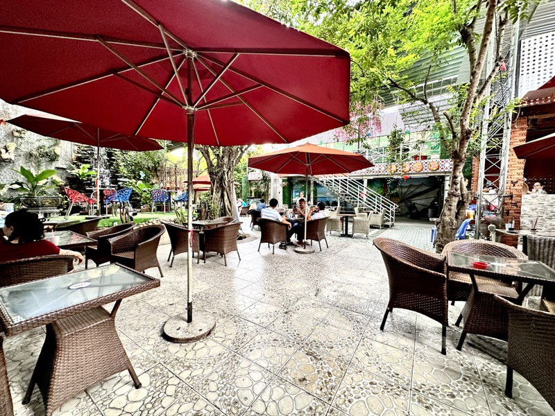 Bán nhà mặt tiền 10x40m nở hậu 25m giá 41 tỷ Đường Nguyễn Hữu Cầu