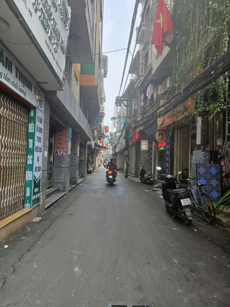 Tôi Cần BánNgôi Nhà Đẹp Ô TÔ Đỗ Cổng, 50 met * 4 Tầng. Nhỉnh 8 Tỷ – Kv Vạn Phúc Alo 0972.078.667