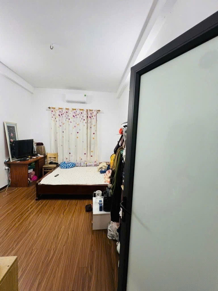 Tôi Cần BánNgôi Nhà Đẹp Ô TÔ Đỗ Cổng, 50 met * 4 Tầng. Nhỉnh 8 Tỷ – Kv Vạn Phúc Alo 0972.078.667