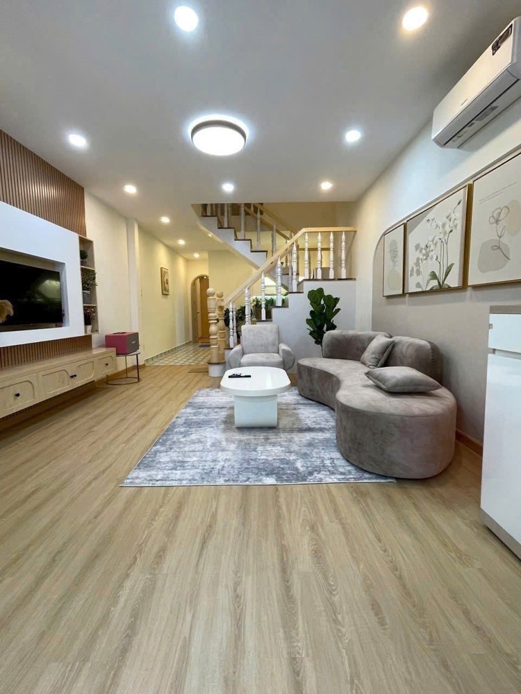 4x16m, BÁN GẤP NHÀ 2 TẦNG, 3PN, HXH, GẦN CHỢ HẠNH THÔNG TÂY, P8 GÒ VẤP, 5 TỶ HƠN (SHR)