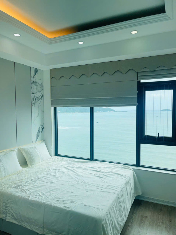 Căn Hộ view Biển Ngay Bãi Tắm Hòn Chồng Tặng Full Nội Thất Hiện Đại Tại Mường Thanh Viễn Triều