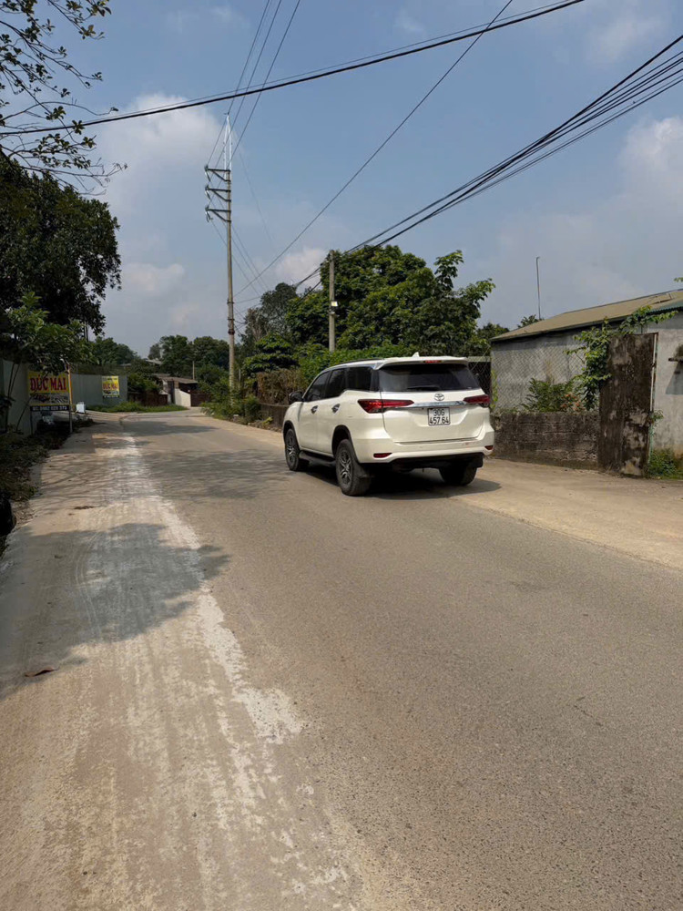 SIÊU PHẨM ĐẦU TƯ – 100M² FULL THỔ CƯ TRỤC CHÍNH Ô TÔ TRÁNH – YÊN KHOÁI, BA VÌ