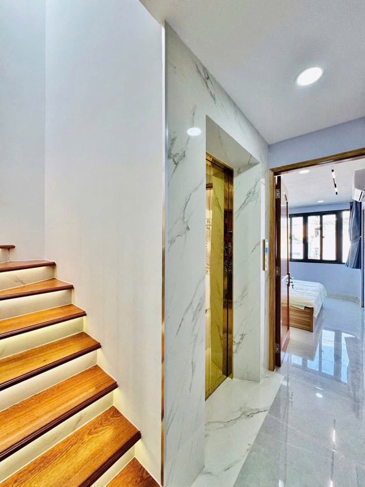 Bán Gấp: Nhà 5 Tầng Nguyễn Oanh - Gò Vấp, DT 50m², Mặt Tiền Rộng 5.8m. Giá Cực Tốt: 9.5 Tỷ