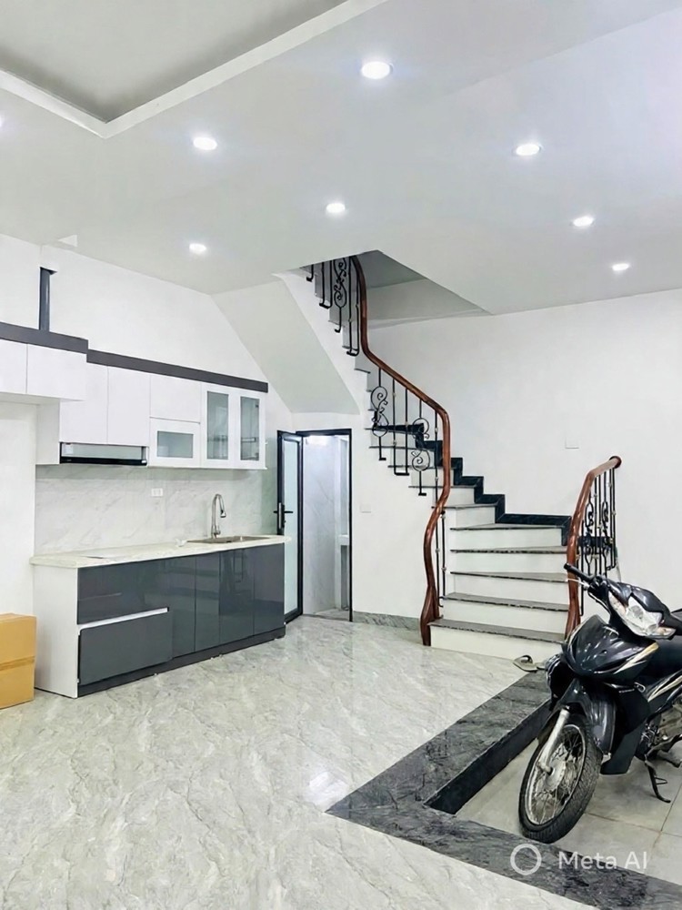 bán nhà đội cấn 45m x5 tầng MT 6m 10,6 tỷ sát phố,ngõ ô tô dừng đỗ