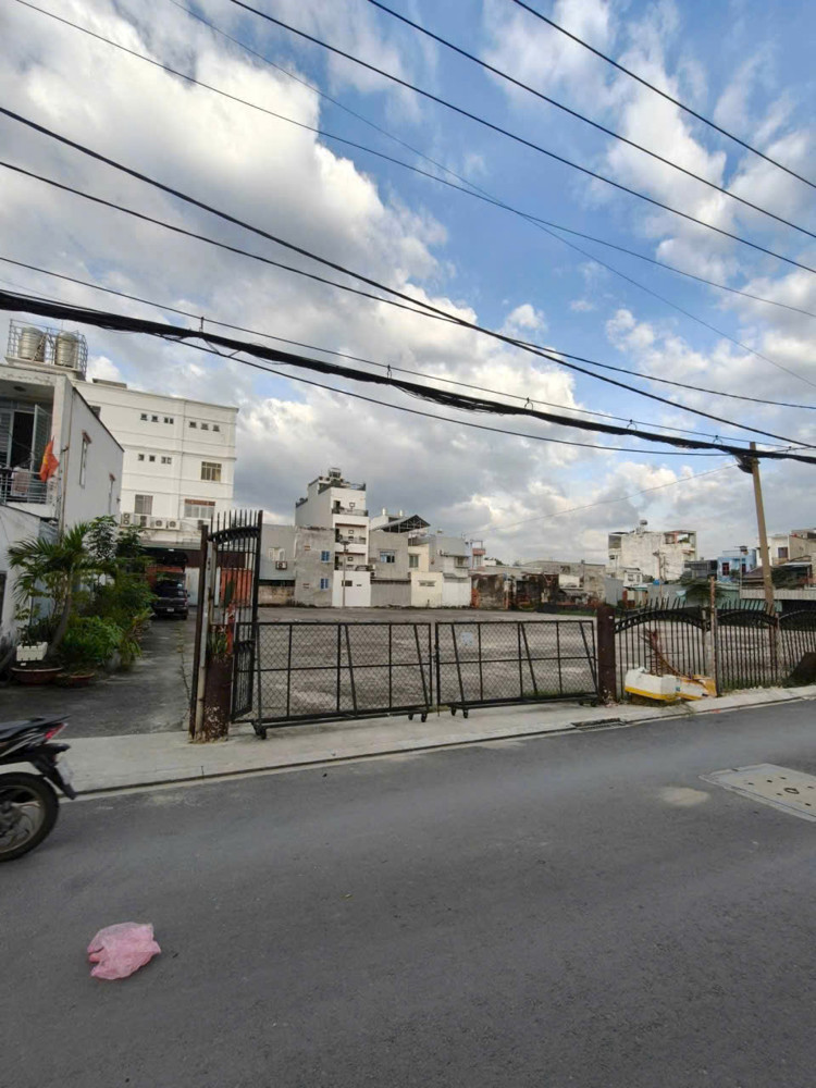 ĐẤT (6x43) MẶT TIỀN ĐÔNG HƯNG THUẬN – NGÃ TƯ TÔ KÝ - NGUYỄN VĂN QUÁ