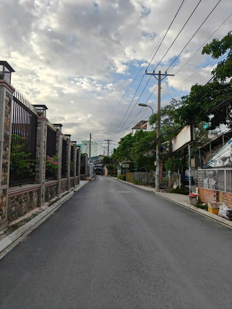 ĐẤT (6x43) MẶT TIỀN ĐÔNG HƯNG THUẬN – NGÃ TƯ TÔ KÝ - NGUYỄN VĂN QUÁ