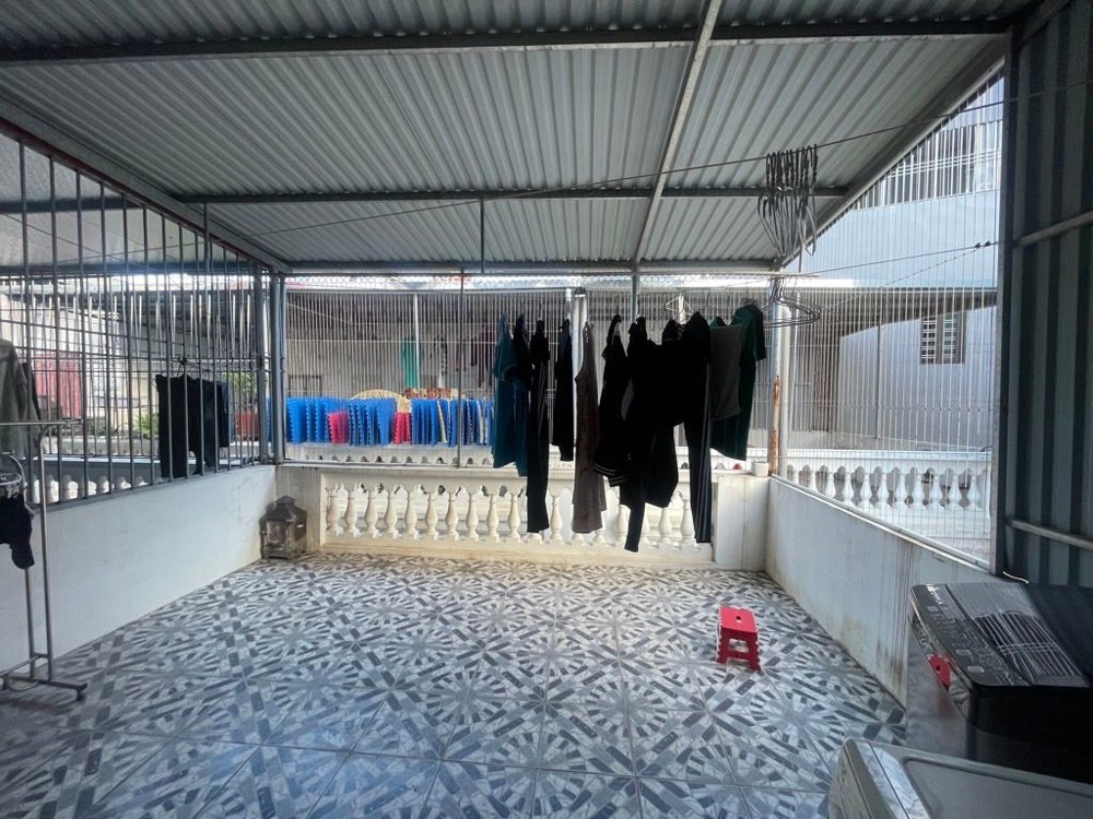 Hơn 7 tỷ nhà 35m x 5T ngõ 193 Bồ Đề, oto đỗ cửa, nhà mới ở luôn