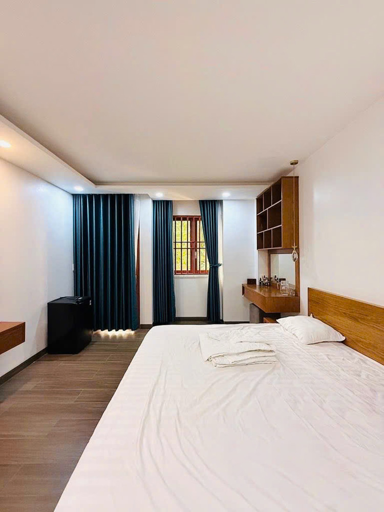 Nhà mới - Vị trí Vip đẹp - Mặt tiền nhìn ra công viên – khí lành, tâm an giữa phố thị