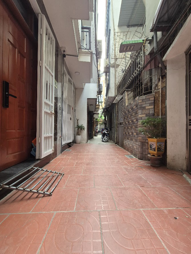 🏠 Minh Khai  45m²  5 tầng  6 phòng khép kín
🚶 Ngõ nông, gần phố
💰 Giá: 9,5 tỷ  Sổ đỏ sẵn sàng