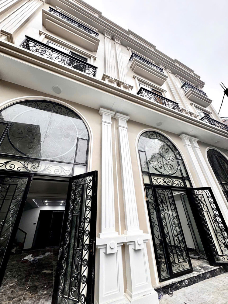 Bán Nhà 4 Tầng Xây Mới Độc Lập Gần Mặt Đường Đông Khê, Hải Phòng – Kiến Trúc Tân Cổ Điển Châu Âu