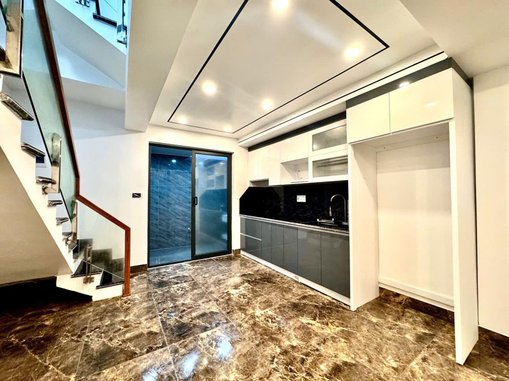 Bán Nhà 4 Tầng Xây Mới Độc Lập Gần Mặt Đường Đông Khê, Hải Phòng – Kiến Trúc Tân Cổ Điển Châu Âu