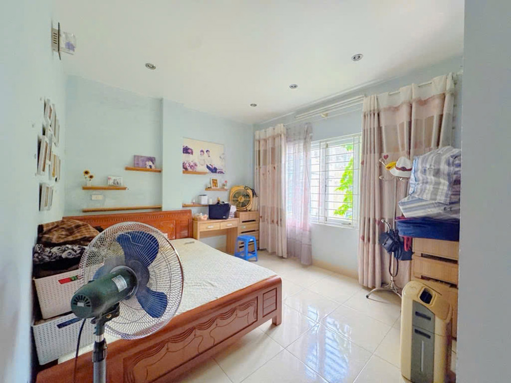 Tôi Cần BánNhà Đẹp Ô TÔ Đỗ Cổng, 45 met * 4 Tầng. Nhỉnh 8 Tỷ – Tại Phùng Khoang SĐT 0972078667