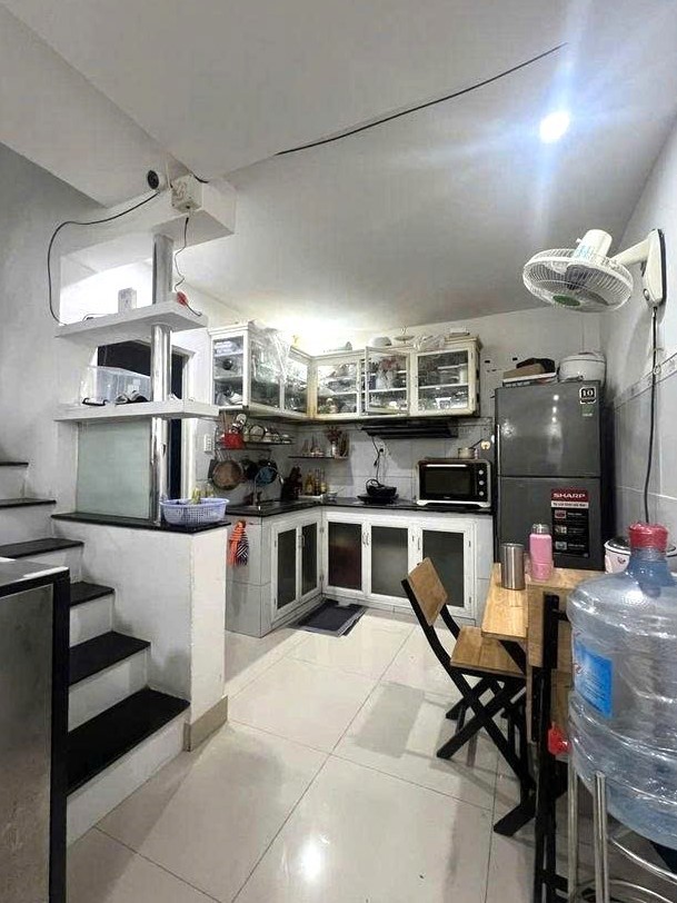 NHÀ 2 TẦNG - DƯƠNG ĐỨC HIỀN - TÂY THẠNH - TÂN PHÚ - HXH ĐẬU CỬA -  4 TỶ HƠN