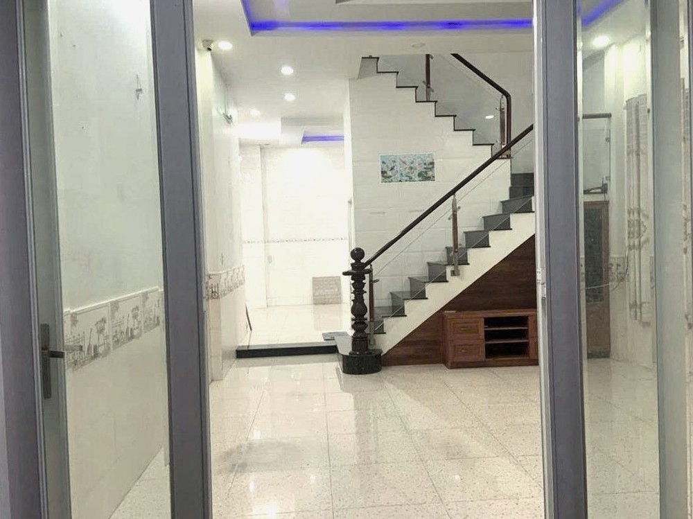 NHÀ 2 TẦNG – DT 63M2  – TÂN PHÚ – HẺM Ô TÔ 5M – NGANG 5M HIẾM – VÀO Ở NGAY –  NHỈNH 6TỶ