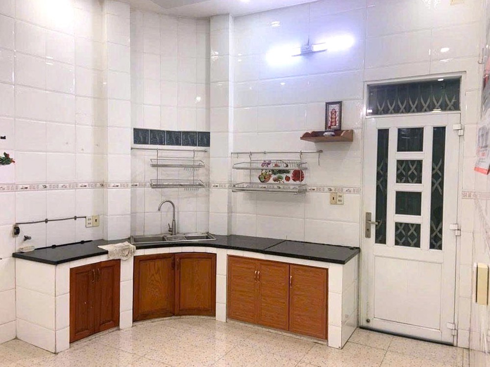 NHÀ 2 TẦNG – DT 63M2  – TÂN PHÚ – HẺM Ô TÔ 5M – NGANG 5M HIẾM – VÀO Ở NGAY –  NHỈNH 6TỶ