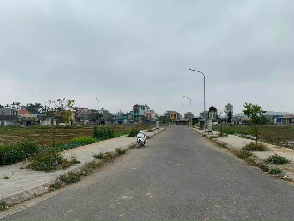 2.x TỶ – LÔ ĐỐI DIỆN CÔNG VIÊN ĐA PHÚC CENTRAL PARK, GIÁ HIẾM KHU DƯƠNG KINH  ZALO 0567 222 555