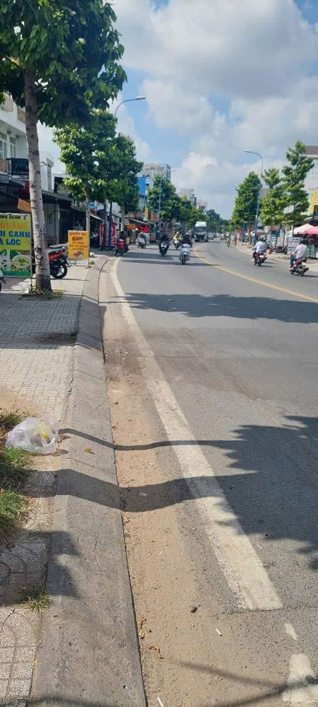 BÁN GẤP NHÀ MẶT TIỀN LÊ THỊ HÀ – HÓC MÔN – HÀNG HIẾM GIỮA TRUNG TÂM!