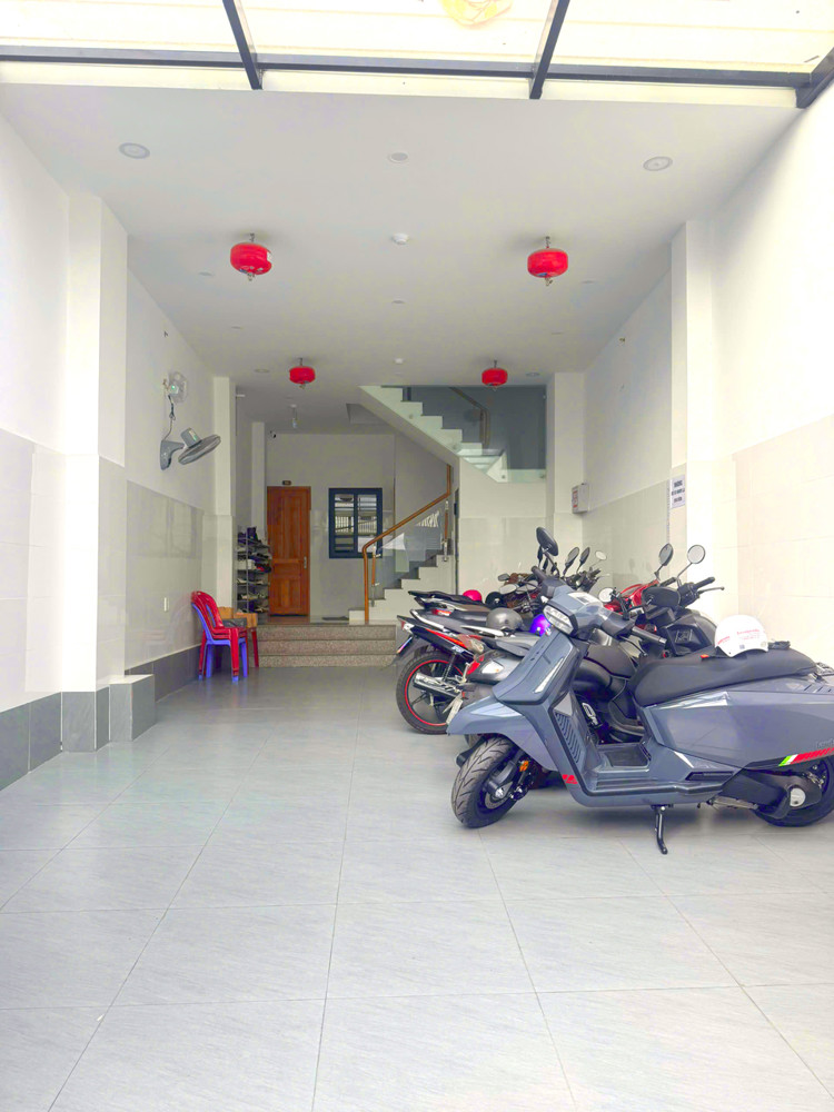 L1779 ⭐️ sát ĐH Văn Lang Gò Vấp, 65tr/th, SHR, 5 tầng, 4.5x17m, 12.x tỷ