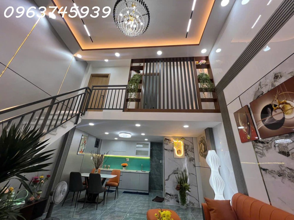 Bán Nhà Phố Linh Xuân Gần Phạm Văn Đồng, 40m2, Ngang 4.5m, 2 Tầng, Giá 3.95 Tỷ