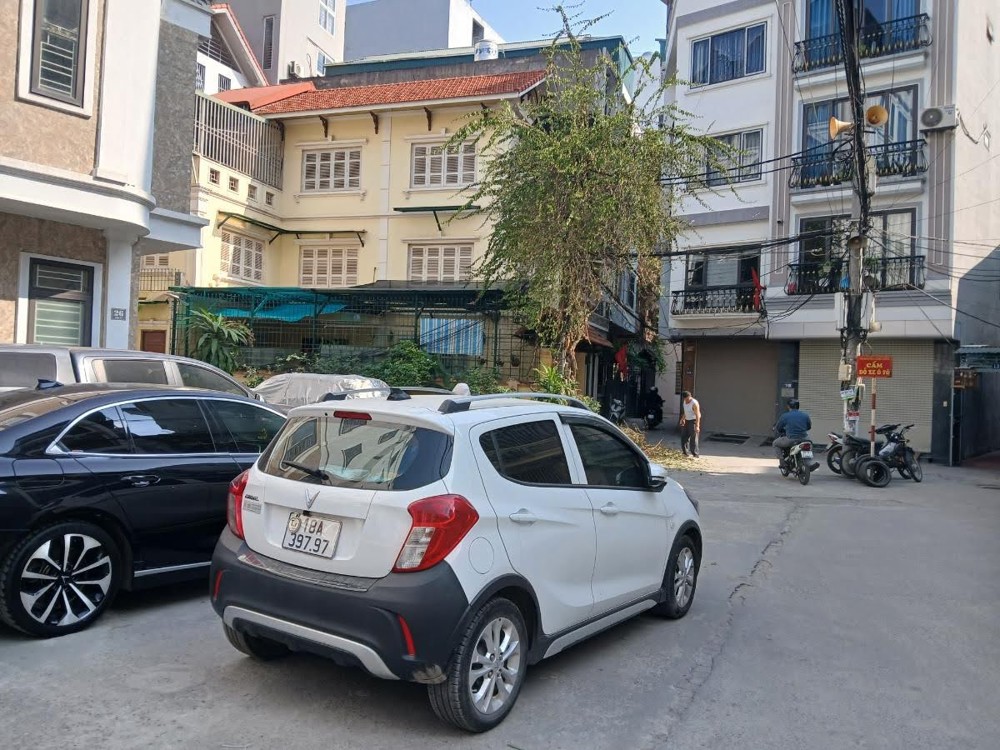 Nhà phố Khương Hạ-Lô góc - 42m*7tầng*5.5mMT-Thang máy-Ngõ Ôtô-Kinh doanh-Giá 15,2 tỷ