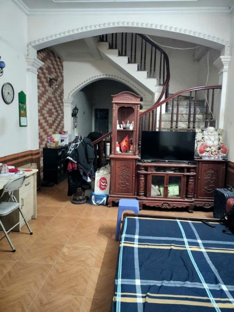 Bán nhà Nguyễn Trãi Ô tô vào nhà, ngõ thông kinh doanh 38m MT 5m giá 10 tỷ