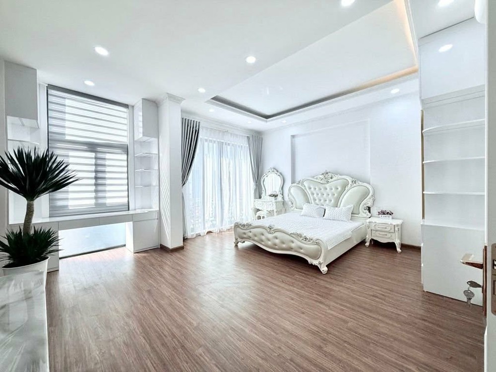 🏠 Ngã tư Minh Khai – Kim Ngưu  60m²  5 tầng
🚲 Mặt ngõ thông  VF3 đỗ cửa